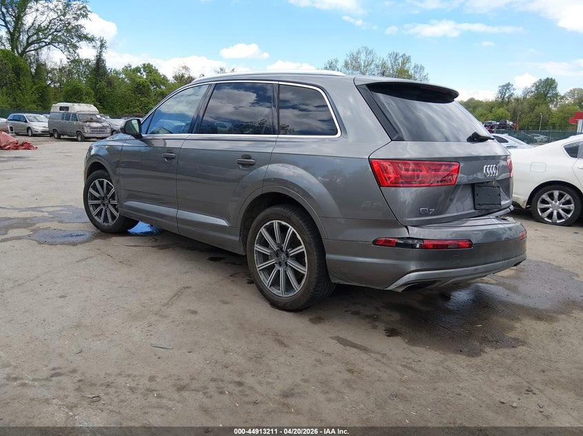 2017 Audi Q7 VIN WA1LAAF74HD000456 IAAI salvage auction — UNKNOWN, Salvage Title, sold $5,100 on 2026-07-09 (photo 3)