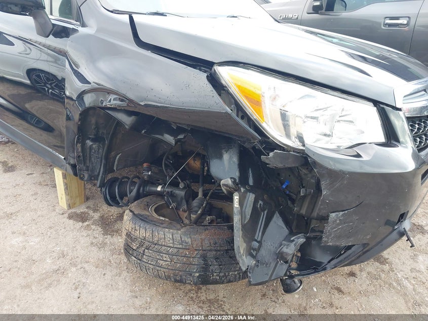 2015 Subaru Forester VIN JF2SJAHC5FH825604 IAAI salvage auction — RIGHT SIDE, Clear (Oklahoma), sold $650 on 2026-07-22 (photo 6)