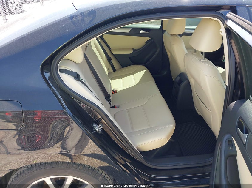 2018 Volkswagen Jetta VIN 3VWDB7AJ5JM259428 IAAI salvage auction — FRONT END, Salvage (Iowa), sold $2,400 on 2026-07-29 (photo 8)