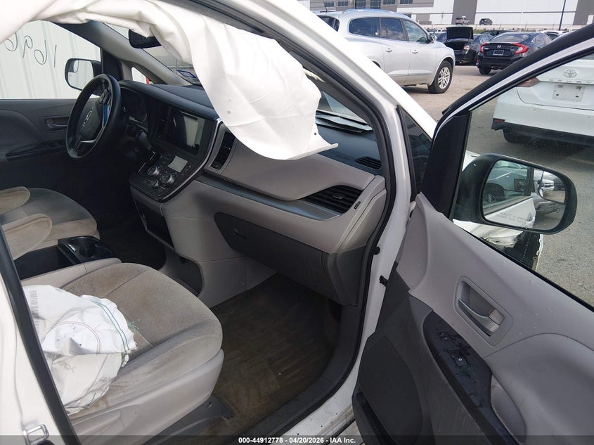 2015 Toyota Sienna VIN 5TDKK3DC8FS577924 IAAI salvage auction — FRONT & REAR, Salvage (Texas), sold $775 on 2026-07-28 (photo 5)