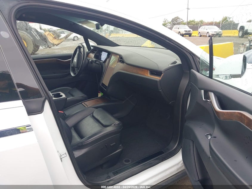 2021 Tesla Model x VIN 5YJXCAE22MF324967 IAAI salvage auction — REAR END, Salvage Title, sold $12,700 on 2026-07-17 (photo 5)
