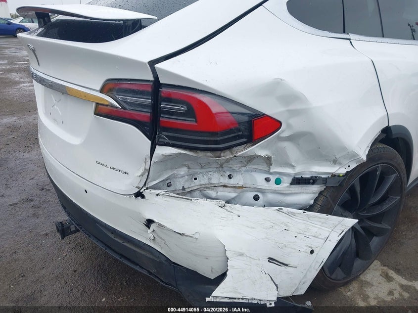 2021 Tesla Model x VIN 5YJXCAE22MF324967 IAAI salvage auction — REAR END, Salvage Title, sold $12,700 on 2026-07-17 (photo 6)