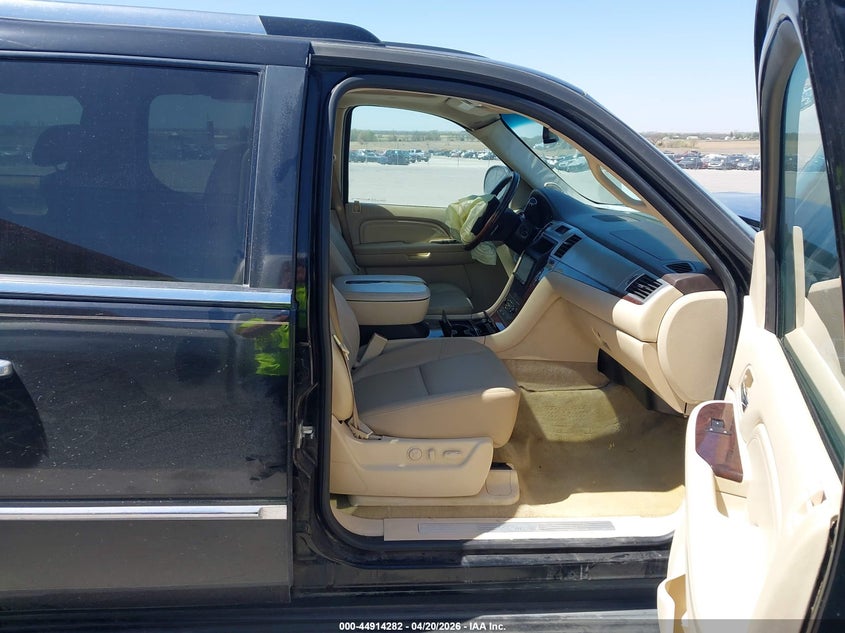 2007 Cadillac Escalade VIN 1GYFK66827R321851 IAAI salvage auction — LEFT FRONT, Certificate Of Title (Nebraska), sold $825 on 2026-08-22 (photo 5)