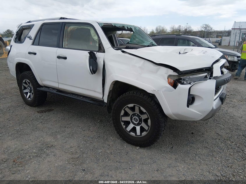2018 Toyota 4runner VIN JTEBU5JR1J5565431 IAAI salvage auction — ROLLOVER, Salvage (Montana), sold $6,600 on 2026-07-29 (photo 1)