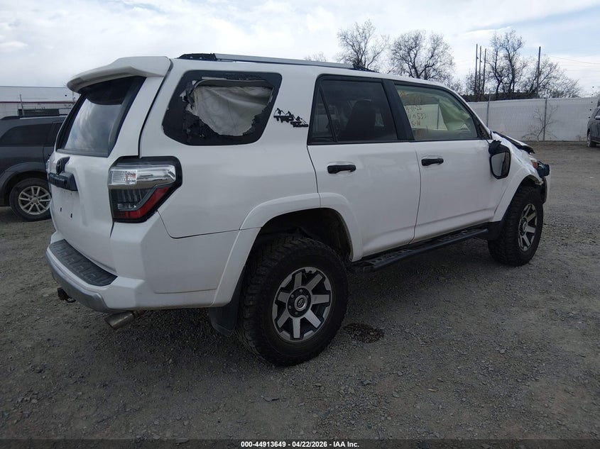 2018 Toyota 4runner VIN JTEBU5JR1J5565431 IAAI salvage auction — ROLLOVER, Salvage (Montana), sold $6,600 on 2026-07-29 (photo 4)