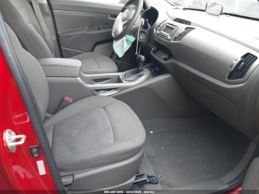2011 Kia Sportage VIN KNDPB3A26B7080232 IAAI salvage auction — LEFT & RIGHT, Salvage - Greater Than 75% (Maryland), sold $650 on 2026-07-28 (photo 5)