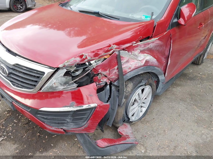 2011 Kia Sportage VIN KNDPB3A26B7080232 IAAI salvage auction — LEFT & RIGHT, Salvage - Greater Than 75% (Maryland), sold $650 on 2026-07-28 (photo 6)