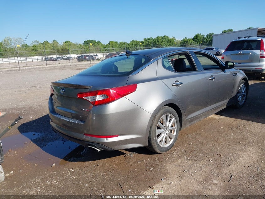 2012 Kia Optima VIN 5XXGR4A62CG034104 IAAI salvage auction — NORMAL WEAR, Bill Of Sale (Tennessee), sold $300 on 2026-07-15 (photo 4)