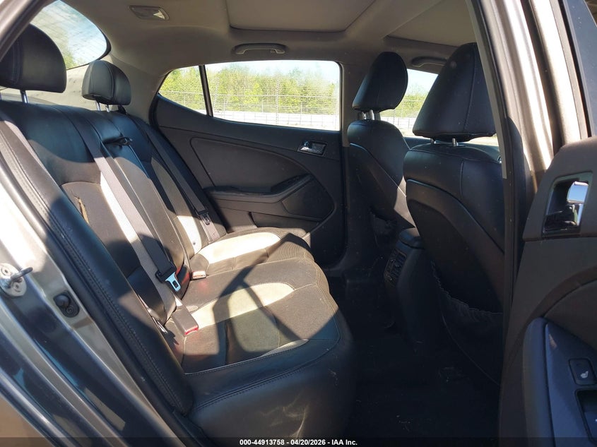 2012 Kia Optima VIN 5XXGR4A62CG034104 IAAI salvage auction — NORMAL WEAR, Bill Of Sale (Tennessee), sold $300 on 2026-07-15 (photo 8)