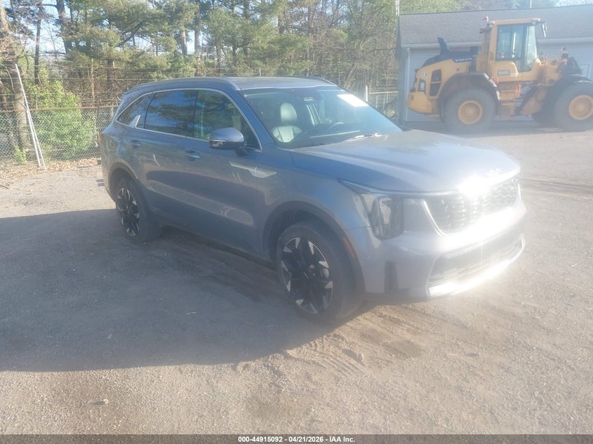 2025 Kia Sorento VIN 5XYRHDJF2SG380031 IAAI salvage auction — HAIL, Salvage Title, sold $16,925 on 2026-07-06 (photo 1)