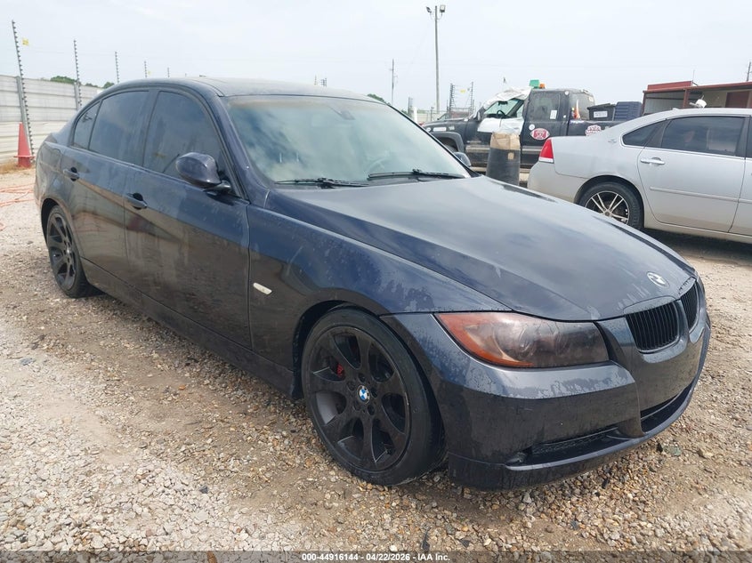 2006 BMW 3 series VIN WBAVB33526PS11612 IAAI salvage auction — REAR END, Clear (Florida), sold $100 on 2026-07-14 (photo 1)