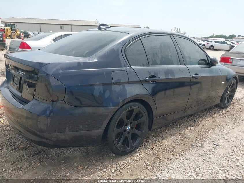 2006 BMW 3 series VIN WBAVB33526PS11612 IAAI salvage auction — REAR END, Clear (Florida), sold $100 on 2026-07-14 (photo 4)