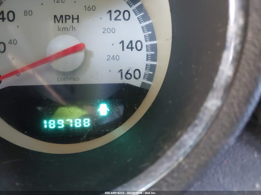 2008 Dodge Charger VIN 2B3LA43HX8H138558 IAAI salvage auction — NORMAL WEAR, Clear (Mississippi), sold $400 on 2026-07-19 (photo 7)