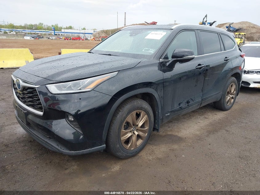 2023 Toyota Highlander VIN 5TDABRCH2PS575566 IAAI salvage auction — REAR END, Mv-907A (New York), sold $10,200 on 2026-07-21 (photo 2)