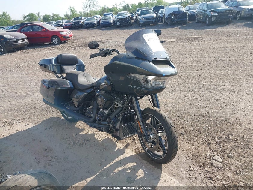 2025 Harley-davidson Road glide VIN 1HD1KH71XSB605676 — IAAI salvage auction photo