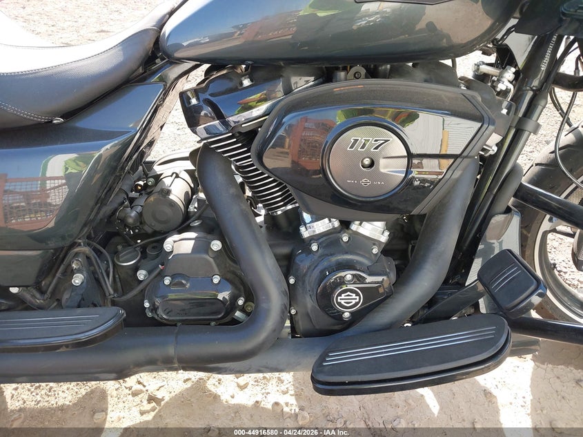 2025 Harley-davidson Road glide VIN 1HD1KH71XSB605676 IAAI salvage auction — ALL OVER, Salvage Title, sold $15,675 on 2026-07-08 (photo 8)