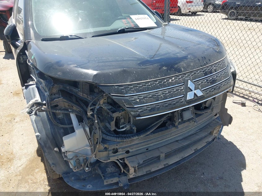 2022 Mitsubishi Outlander VIN JA4J4TA89NZ041464 IAAI salvage auction — RIGHT FRONT, Original (Texas), sold $6,000 on 2026-07-14 (photo 6)