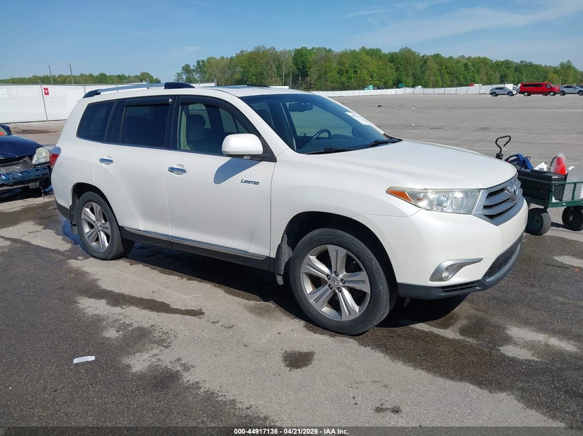 2013 Toyota Highlander VIN 5TDDK3EH8DS247894 IAAI salvage auction — REAR END, Salvage Title, sold $5,900 on 2026-07-16 (photo 1)