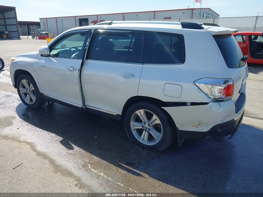 2013 Toyota Highlander VIN 5TDDK3EH8DS247894 IAAI salvage auction — REAR END, Salvage Title, sold $5,900 on 2026-07-16 (photo 3)