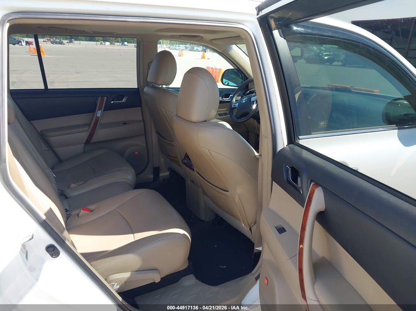 2013 Toyota Highlander VIN 5TDDK3EH8DS247894 IAAI salvage auction — REAR END, Salvage Title, sold $5,900 on 2026-07-16 (photo 8)