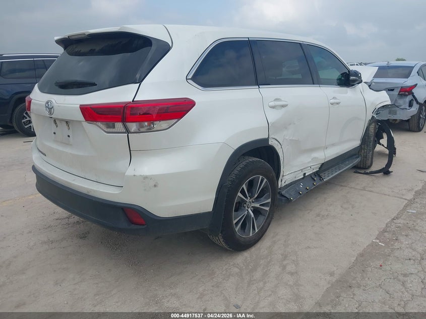 2019 Toyota Highlander VIN 5TDZZRFH9KS299146 IAAI salvage auction — RIGHT SIDE, Salvage (Texas), sold $3,750 on 2026-07-29 (photo 4)