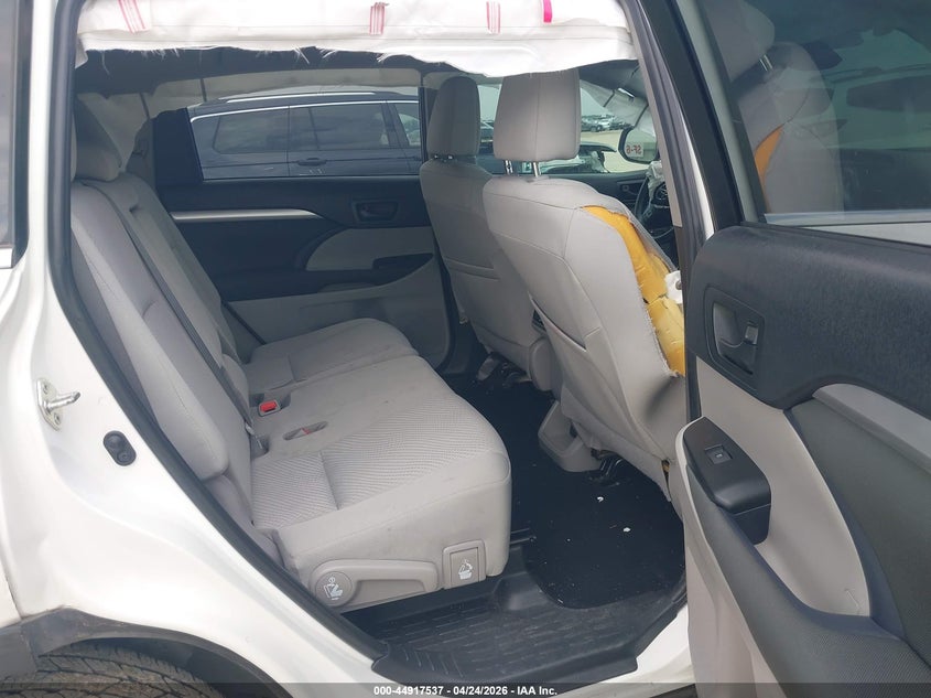 2019 Toyota Highlander VIN 5TDZZRFH9KS299146 IAAI salvage auction — RIGHT SIDE, Salvage (Texas), sold $3,750 on 2026-07-29 (photo 8)