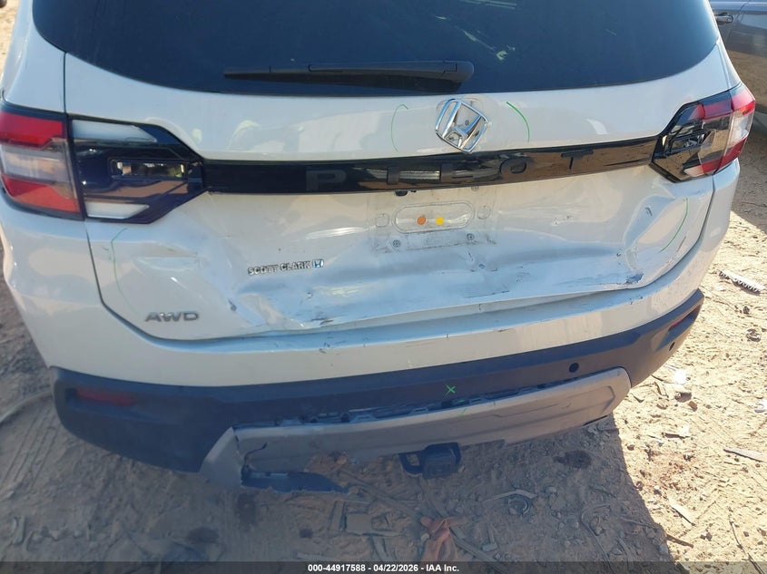 2025 Honda Pilot VIN 5FNYG1H49SB045504 IAAI salvage auction — FRONT & REAR, Salvage (North Carolina), sold $12,200 on 2026-07-30 (photo 6)