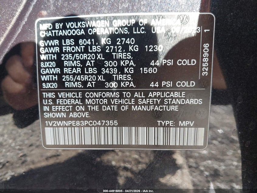 2023 Volkswagen Id.4 VIN 1V2WNPE83PC047355 IAAI salvage auction — SIDE, Salvage (New Jersey), sold $8,000 on 2026-07-31 (photo 9)