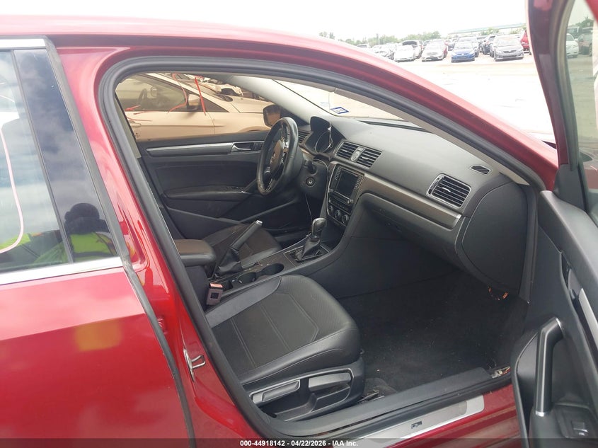 2017 Volkswagen Passat VIN 1VWDT7A31HC052030 IAAI salvage auction — SIDE, Original (Texas), sold $1,950 on 2026-08-12 (photo 5)