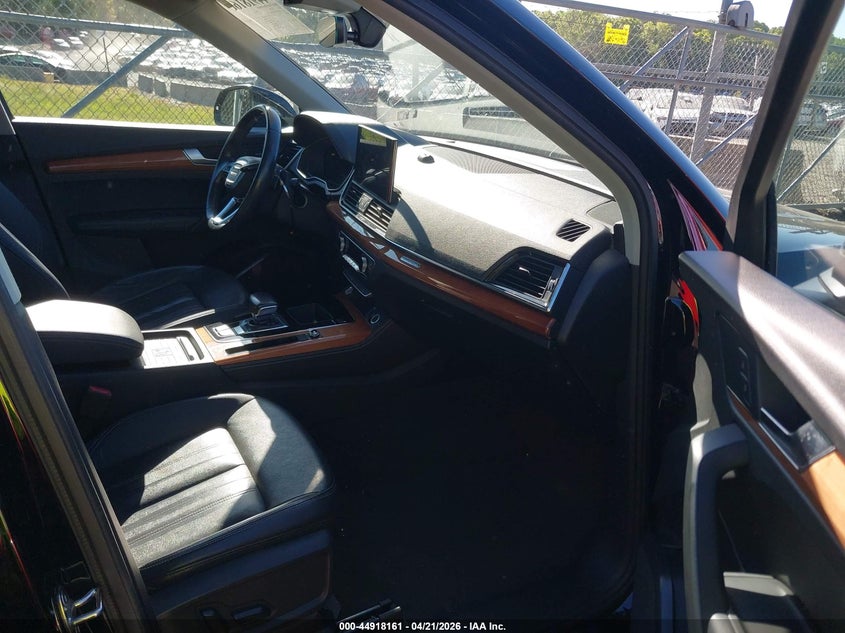 2021 Audi Q5 VIN WA1BAAFY1M2015264 IAAI salvage auction — REAR END, Salvage Title, sold $7,750 on 2026-07-30 (photo 5)