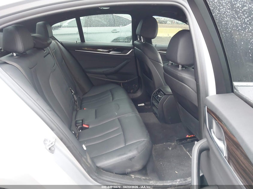 2019 BMW 5er VIN WBAJA7C57KWW25350 IAAI salvage auction — FRONT END, Mv-907A (New York), sold $8,900 on 2026-07-07 (photo 8)