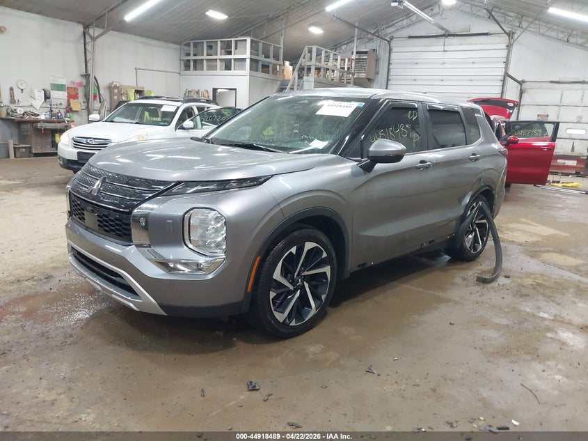 2022 Mitsubishi Outlander VIN JA4J4UA85NZ049437 IAAI salvage auction — RIGHT FRONT, Salvage Title, sold $10,000 on 2026-07-30 (photo 2)