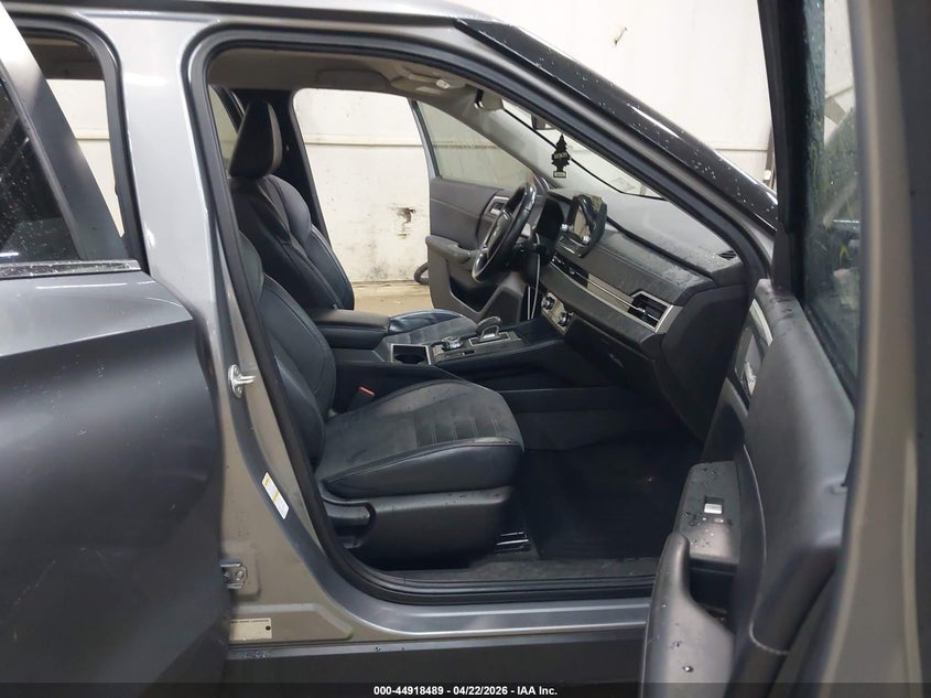 2022 Mitsubishi Outlander VIN JA4J4UA85NZ049437 IAAI salvage auction — RIGHT FRONT, Salvage Title, sold $10,000 on 2026-07-30 (photo 5)