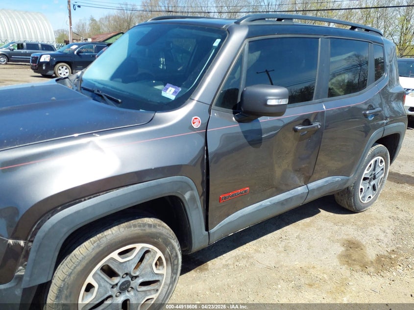 2017 Jeep Renegade VIN ZACCJBCB1HPG62937 IAAI salvage auction — LEFT SIDE, Salvage (New Jersey), sold $2,350 on 2026-07-09 (photo 6)