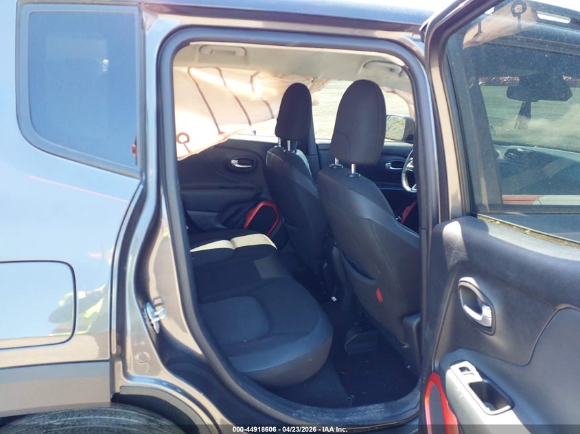 2017 Jeep Renegade VIN ZACCJBCB1HPG62937 IAAI salvage auction — LEFT SIDE, Salvage (New Jersey), sold $2,350 on 2026-07-09 (photo 8)