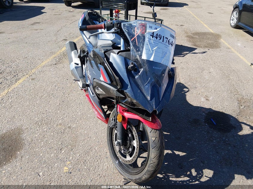2026 Kawasaki Ninja VIN ML5EXGJ10TDA75826 — IAAI salvage auction photo