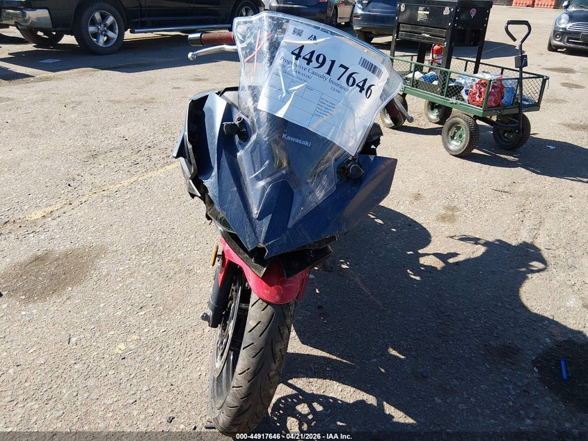 2026 Kawasaki Ninja VIN ML5EXGJ10TDA75826 IAAI salvage auction — FRONT & REAR, Salvage (Colorado), sold $1,100 on 2026-07-08 (photo 5)