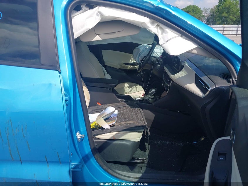 2025 Buick Encore gx VIN KL4AMDSL2SB052769 IAAI salvage auction — BIO HAZARD, Parts Only (Arkansas), sold $1,550 on 2026-07-29 (photo 5)