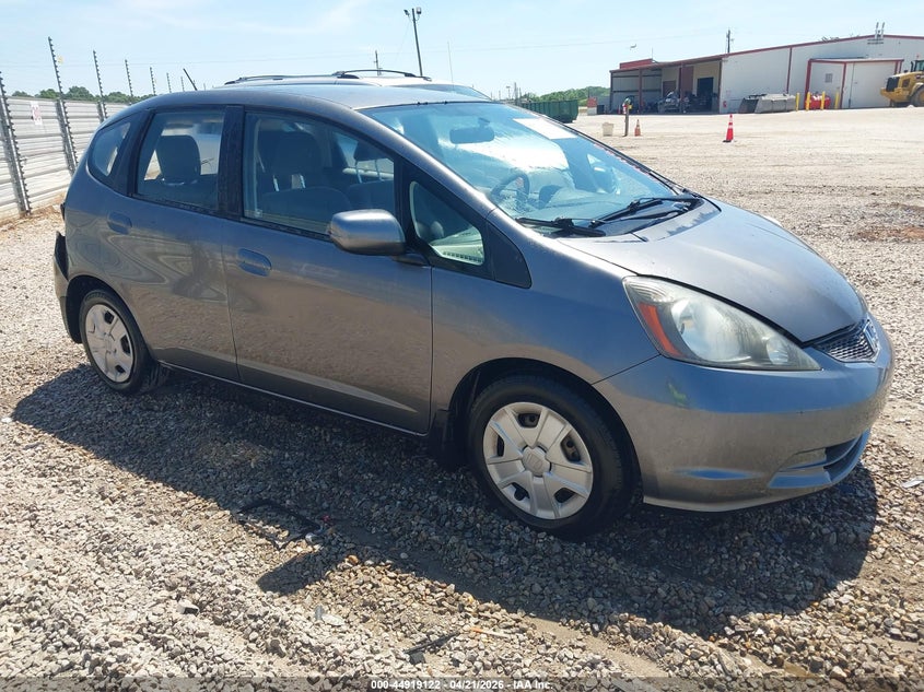 2013 Honda Fit VIN JHMGE8H33DC028794 IAAI salvage auction — REAR END, Salvage Title, sold $900 on 2026-07-14 (photo 1)