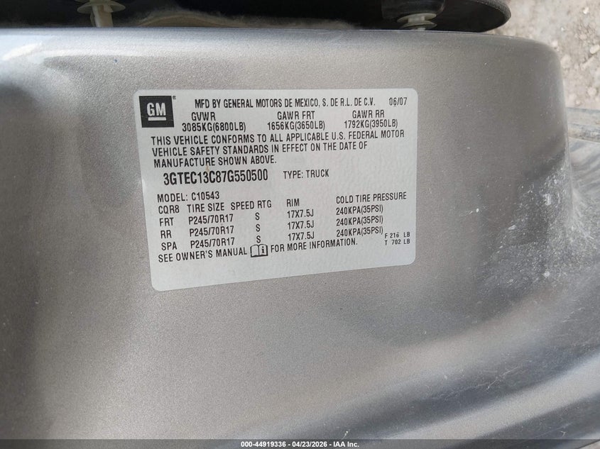 2007 Gmc SIERRA VIN 3GTEC13C87G550500 IAAI salvage auction — RIGHT SIDE, Salvage (Kansas), sold $725 on 2026-08-01 (photo 9)