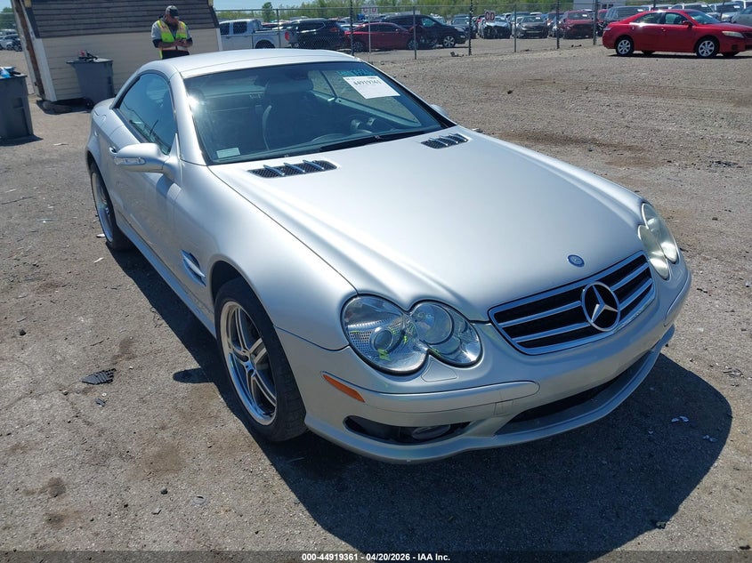 2003 Mercedes-benz Sl-klasse VIN WDBSK75F13F020041 IAAI salvage auction — LEFT FRONT, Clear (Illinois), sold $3,725 on 2026-07-08 (photo 1)