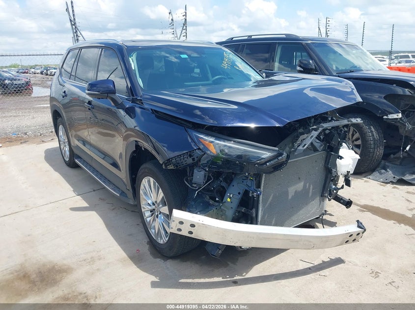 2025 Toyota Highlander VIN 5TDAAAB57SS079165 IAAI salvage auction — FRONT END, Salvage (Texas), sold $16,900 on 2026-07-20 (photo 1)