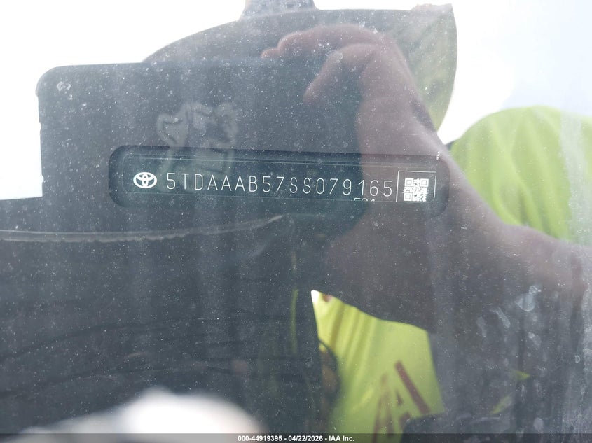 2025 Toyota Highlander VIN 5TDAAAB57SS079165 IAAI salvage auction — FRONT END, Salvage (Texas), sold $16,900 on 2026-07-20 (photo 9)