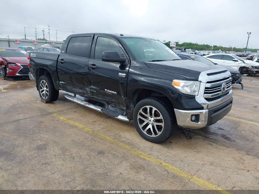 2017 Toyota Tundra VIN 5TFDW5F17HX583909 IAAI salvage auction — SIDE, Original (Texas), sold $9,800 on 2026-07-13 (photo 1)
