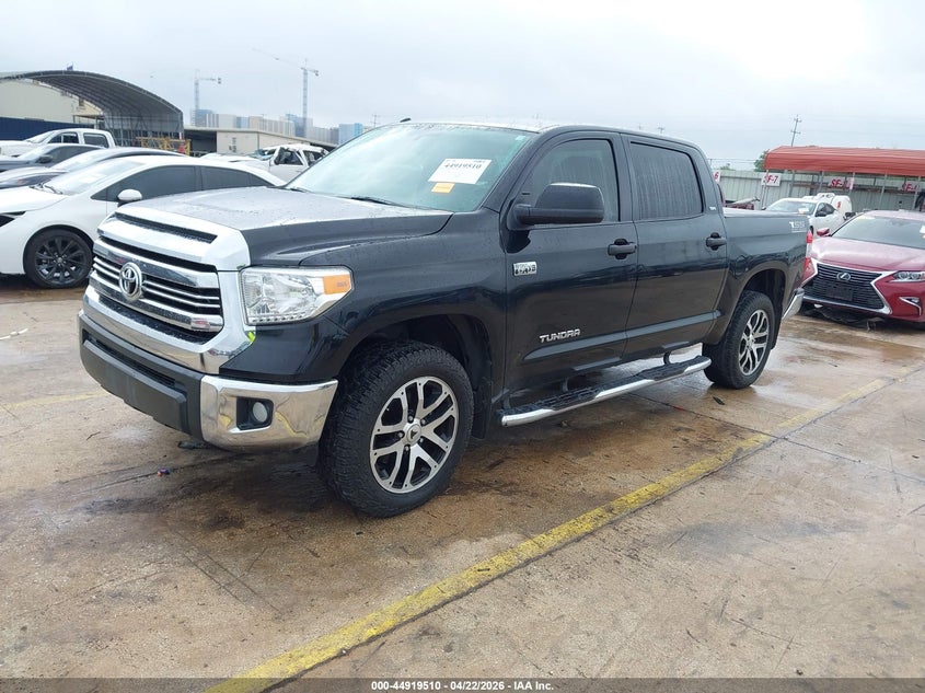 2017 Toyota Tundra VIN 5TFDW5F17HX583909 IAAI salvage auction — SIDE, Original (Texas), sold $9,800 on 2026-07-13 (photo 2)