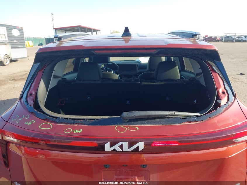 2025 Kia Seltos VIN KNDEUCAA3S7730191 IAAI salvage auction — HAIL, Regular (South Dakota), sold $7,950 on 2026-07-14 (photo 6)