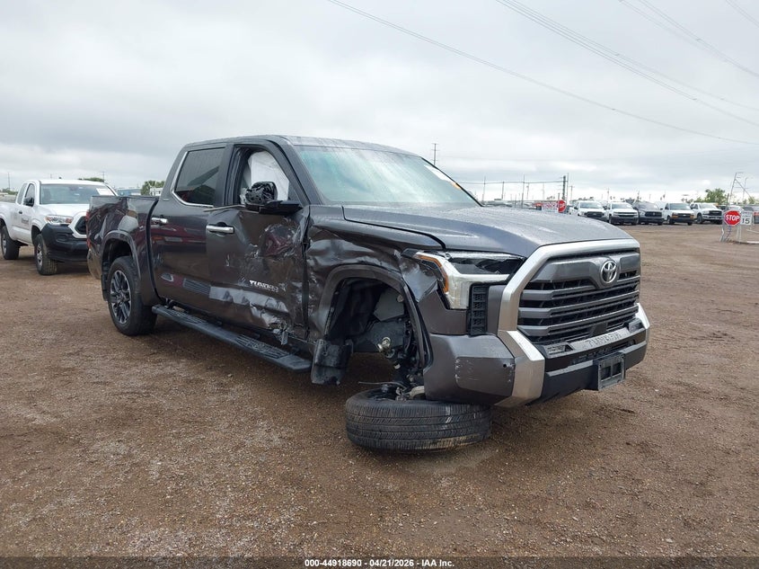 2025 Toyota Tundra VIN 5TFJA5DB8SX281257 IAAI salvage auction — RIGHT SIDE, Salvage (Texas), sold $11,100 on 2026-07-30 (photo 1)
