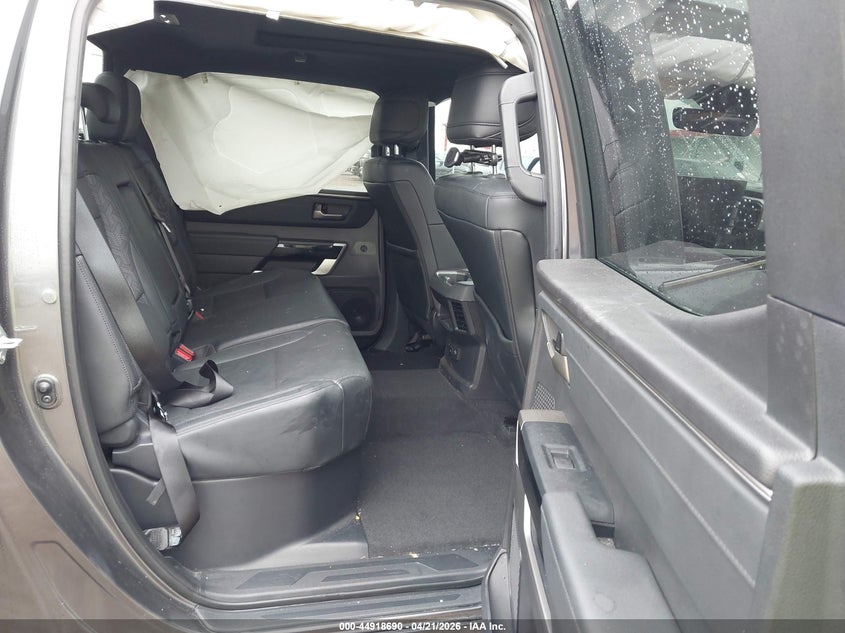 2025 Toyota Tundra VIN 5TFJA5DB8SX281257 IAAI salvage auction — RIGHT SIDE, Salvage (Texas), sold $11,100 on 2026-07-30 (photo 8)