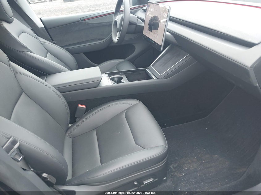 2026 Tesla Model y VIN 7SAYGDEE3TA386686 IAAI salvage auction — RIGHT SIDE, Mv-907A (New York), sold $15,450 on 2026-07-23 (photo 5)