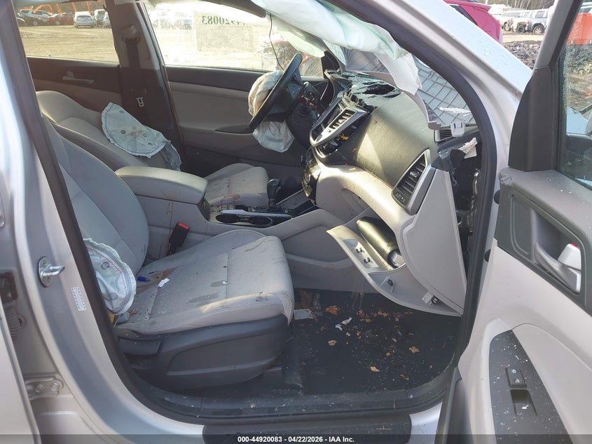 2017 Hyundai Tucson VIN KM8J3CA25HU570038 IAAI salvage auction — ROLLOVER, Salvage (Maine), sold $275 on 2026-07-27 (photo 5)